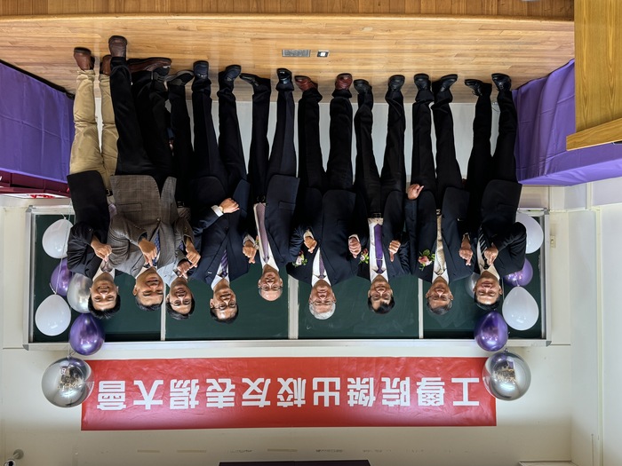 師長與傑出院友合影