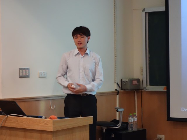 口頭報告組-材料系黃耀輝