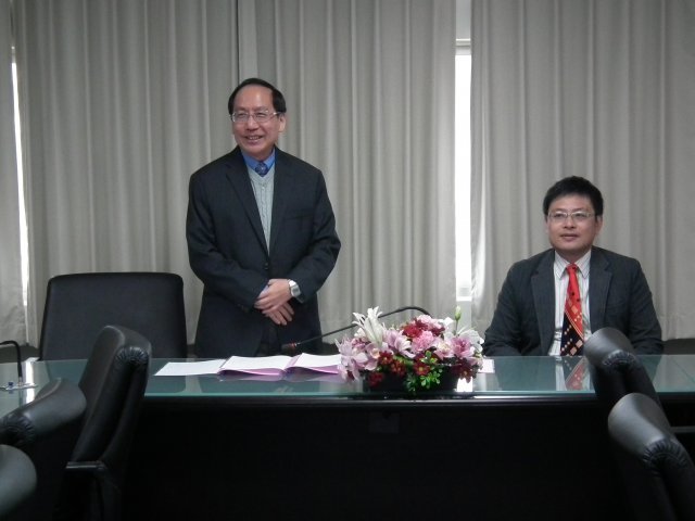 奈微所新卸任所長交接典禮-王茂駿院長及饒達仁所長1