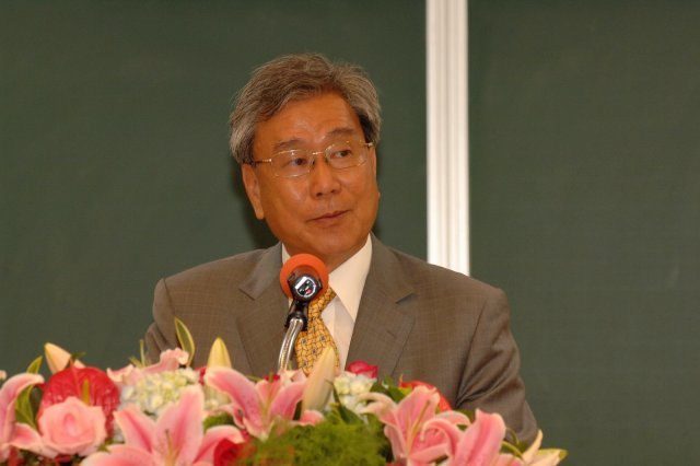 王鴻圖校友致詞