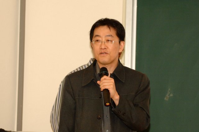 材料系蔡哲正主任